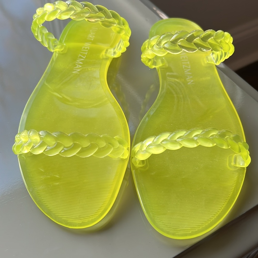 Stuart Weitzman - Picture 3 of 4